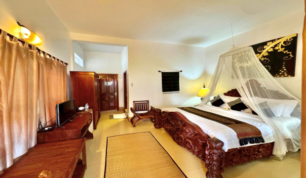 Junior Suite with Balcony View