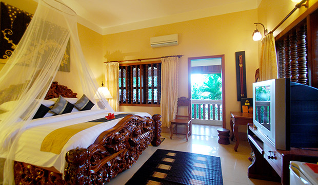 Junior Suite with Balcony View