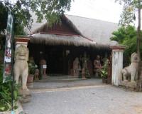 Cam Carving Souvenir and Art